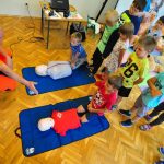 Fundacja Kumak i Pluszakowe Pogotowie uczyła uczniów ZSS w Rybniku udzielania pierwszej pomocy